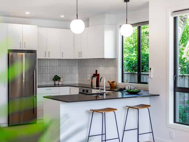 10/323 Riverside Drive, Waterloo