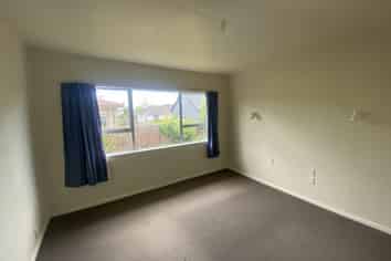 A/4 Sadlier Street, Stoke