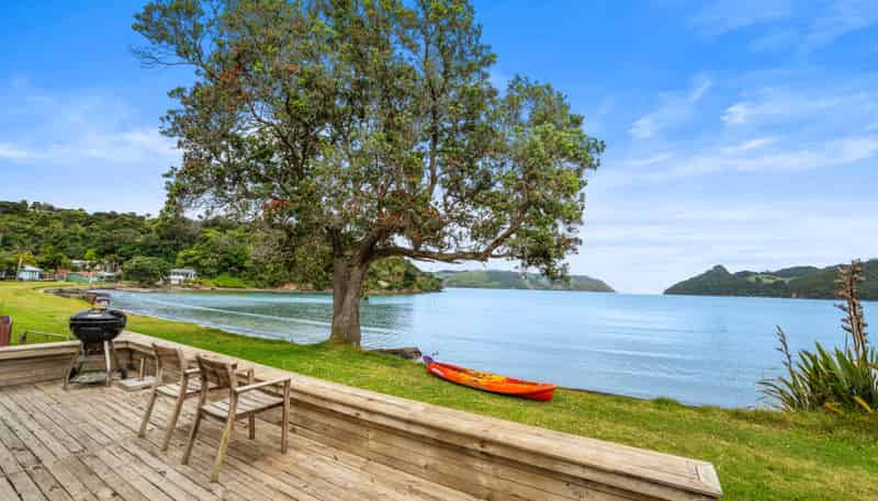 3 Foster Avenue, Huia