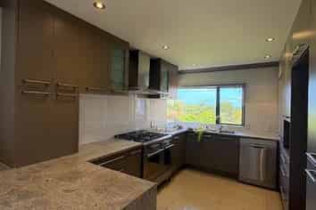 14 Highgrove Lane, Totara Vale