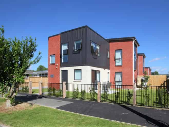 4C/7 Greta Street, Glenview