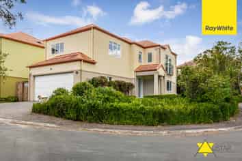 18 Stolford Crescent, New Lynn