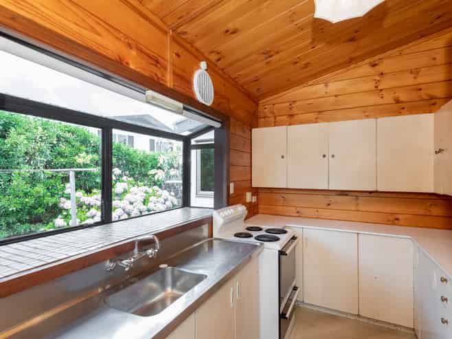 65 Iranui Road, Inner Kaiti