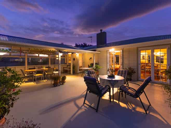 10 Douglas Street, Paraparaumu Beach