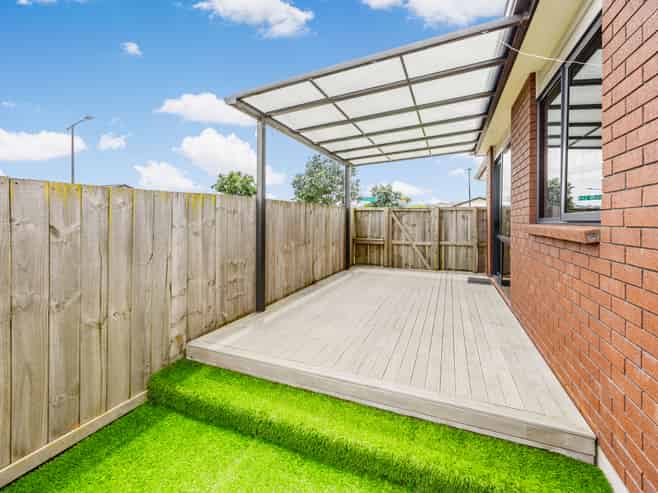 12 Millfield Lane, Papakura