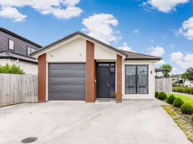 12 Millfield Lane, Papakura