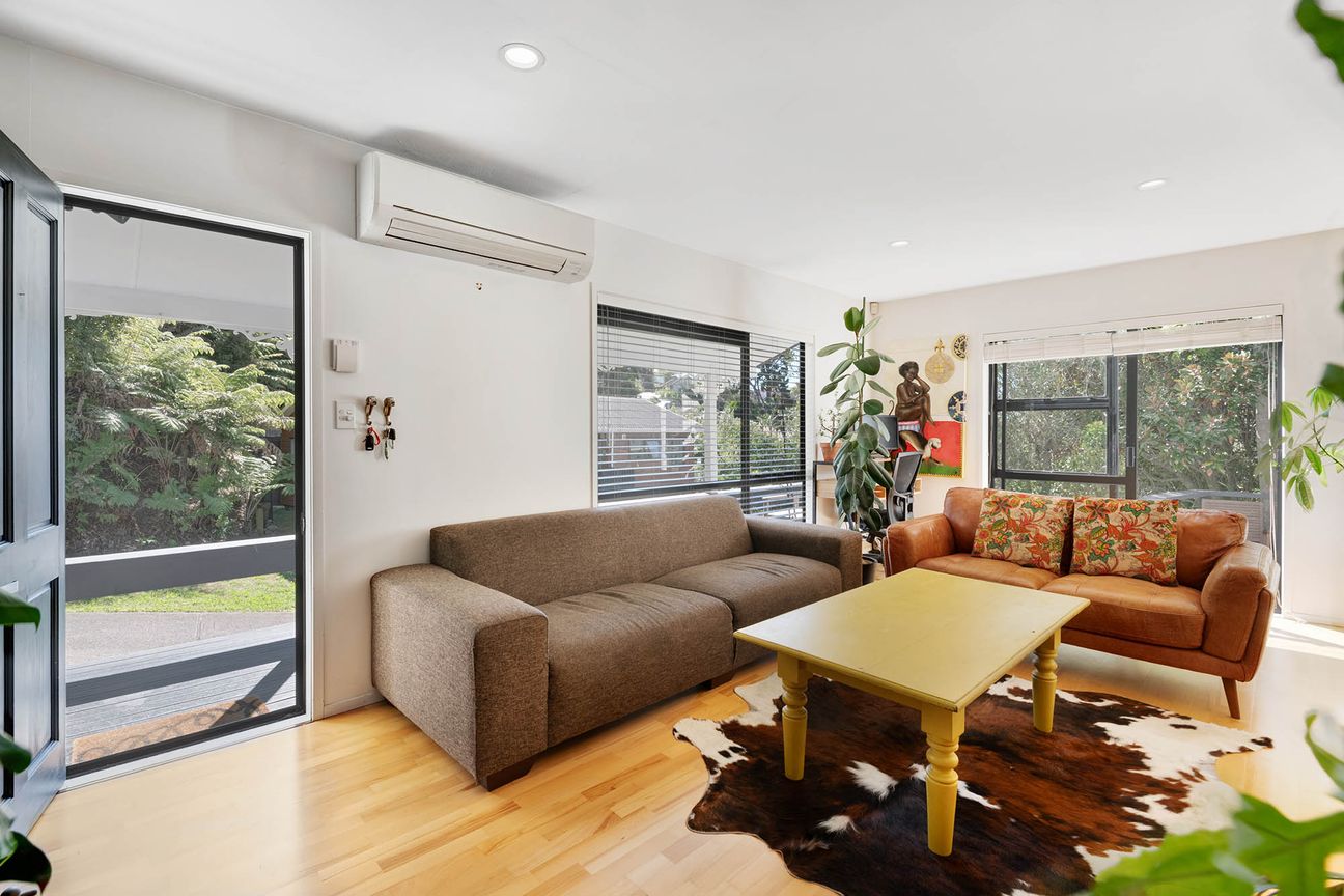 Sun-Drenched & Single-Level - Meer