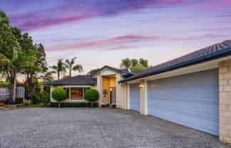 2 Landing Drive, Albany