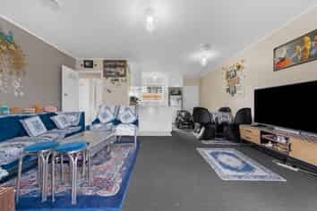 2/10 Scott Road, Papatoetoe