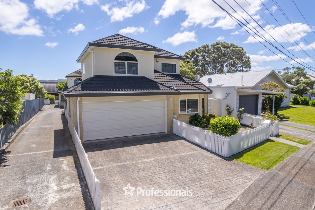 A Home That Ticks Every Box - Vista 5