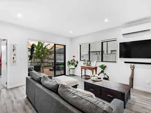 45 Baumea Rise, Westgate