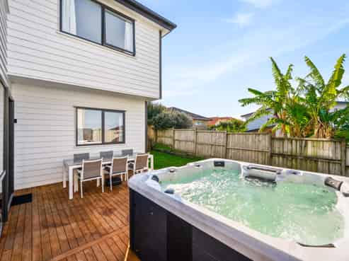 45 Baumea Rise, Massey