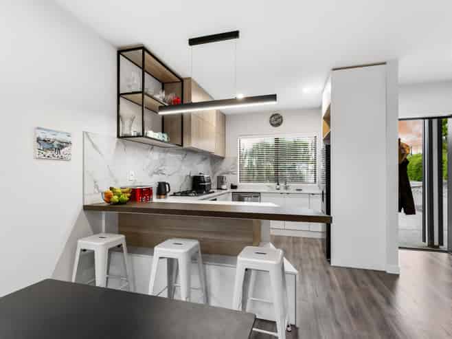 45 Baumea Rise, Massey