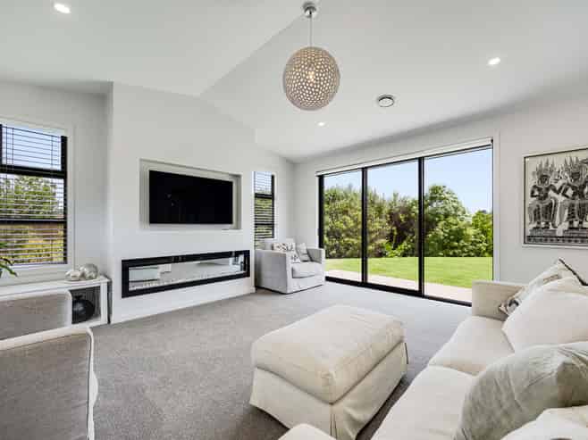 2 Awatiro Drive, Kaukapakapa