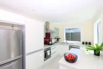 B/10 Te Wharepouri Street, Berhampore