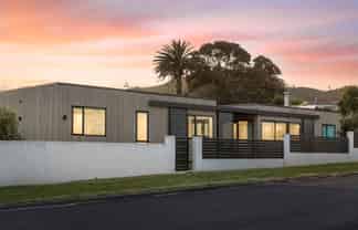 41 Beach Road, Waihi Beach