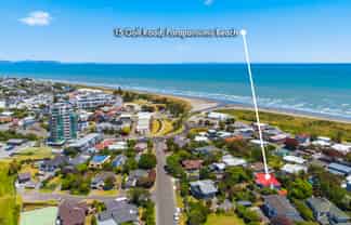 15 Golf Road, Paraparaumu Beach