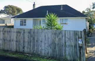 18 A'Court Street, Hawera