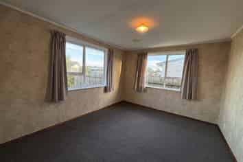 18 A'Court Street, Hawera