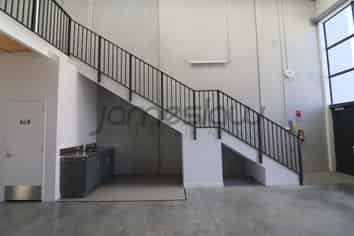 100 sqm High-Visibility Westgate for Lease