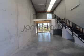 100 sqm High-Visibility Westgate for Lease