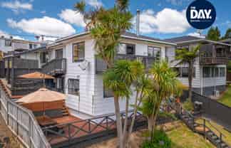 38C Birkdale Road, Birkdale