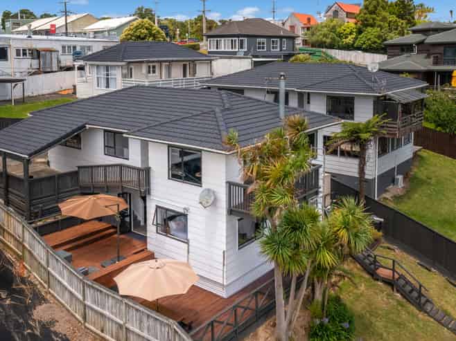 38C Birkdale Road, Birkdale
