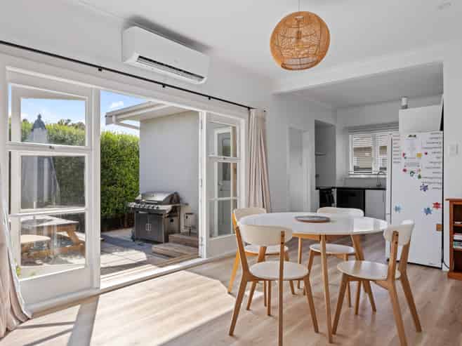 157 Stout Street, Mangapapa