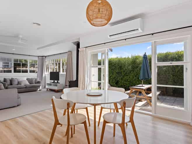 157 Stout Street, Mangapapa