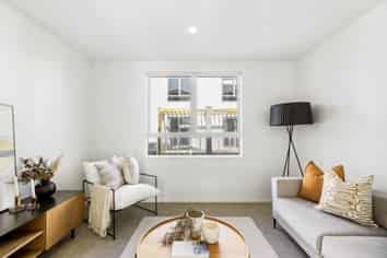 13/2 Moor Avenue, Te Atatu Peninsula