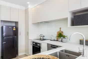 13/2 Moor Avenue, Te Atatu Peninsula