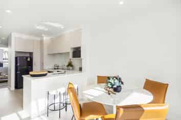 13/2 Moor Avenue, Te Atatu Peninsula