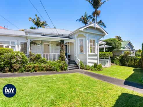 31 Shoal Bay Road, Devonport