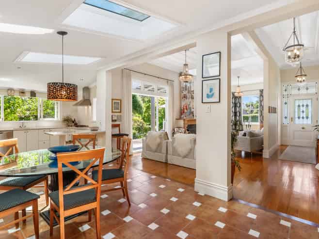 31 Shoal Bay Road, Devonport