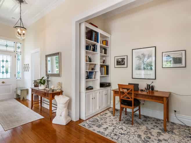 31 Shoal Bay Road, Devonport