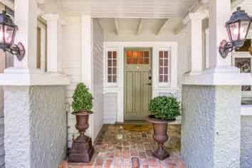 15 Godwin Crescent, College Estate