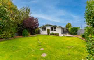 2/23 Baker Street, West End