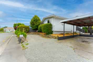 2/23 Baker Street, West End