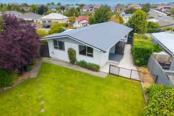 2/23 Baker Street, West End