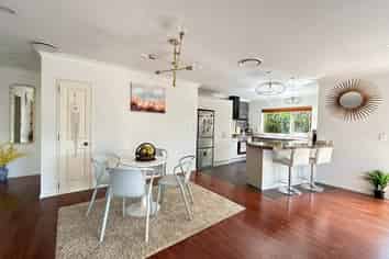 21 Bradnor Meadows Drive, Swanson