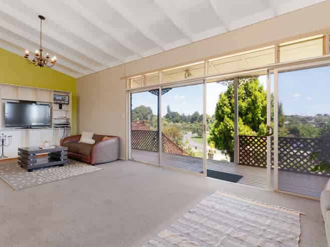 200 Welcome Bay Road, Welcome Bay