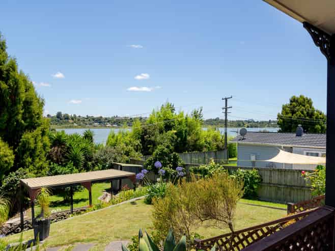 200 Welcome Bay Road, Welcome Bay