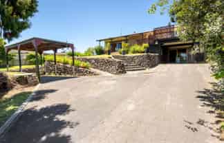 200 Welcome Bay Road, Welcome Bay