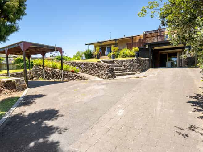 200 Welcome Bay Road, Welcome Bay