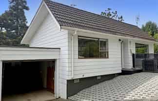 2/10 Halder Place, Torbay