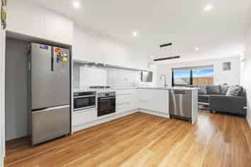 17 Kairakau Street, Takanini