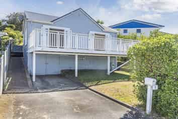 7 Onepoto Road, Titahi Bay