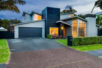 14 English Oak Drive, Albany