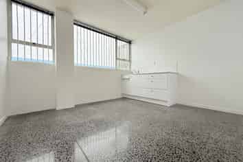 Immaculate Industrial Unit | 242m2