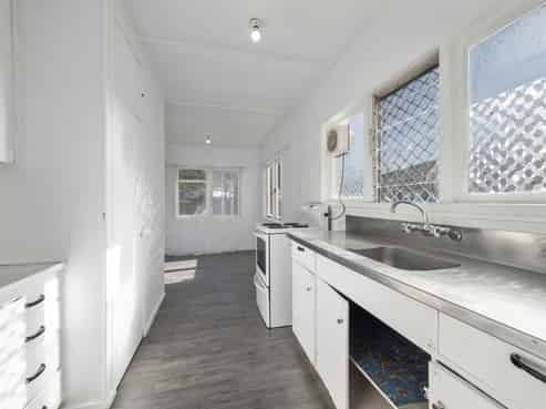 4 Upland Road , Western Heights